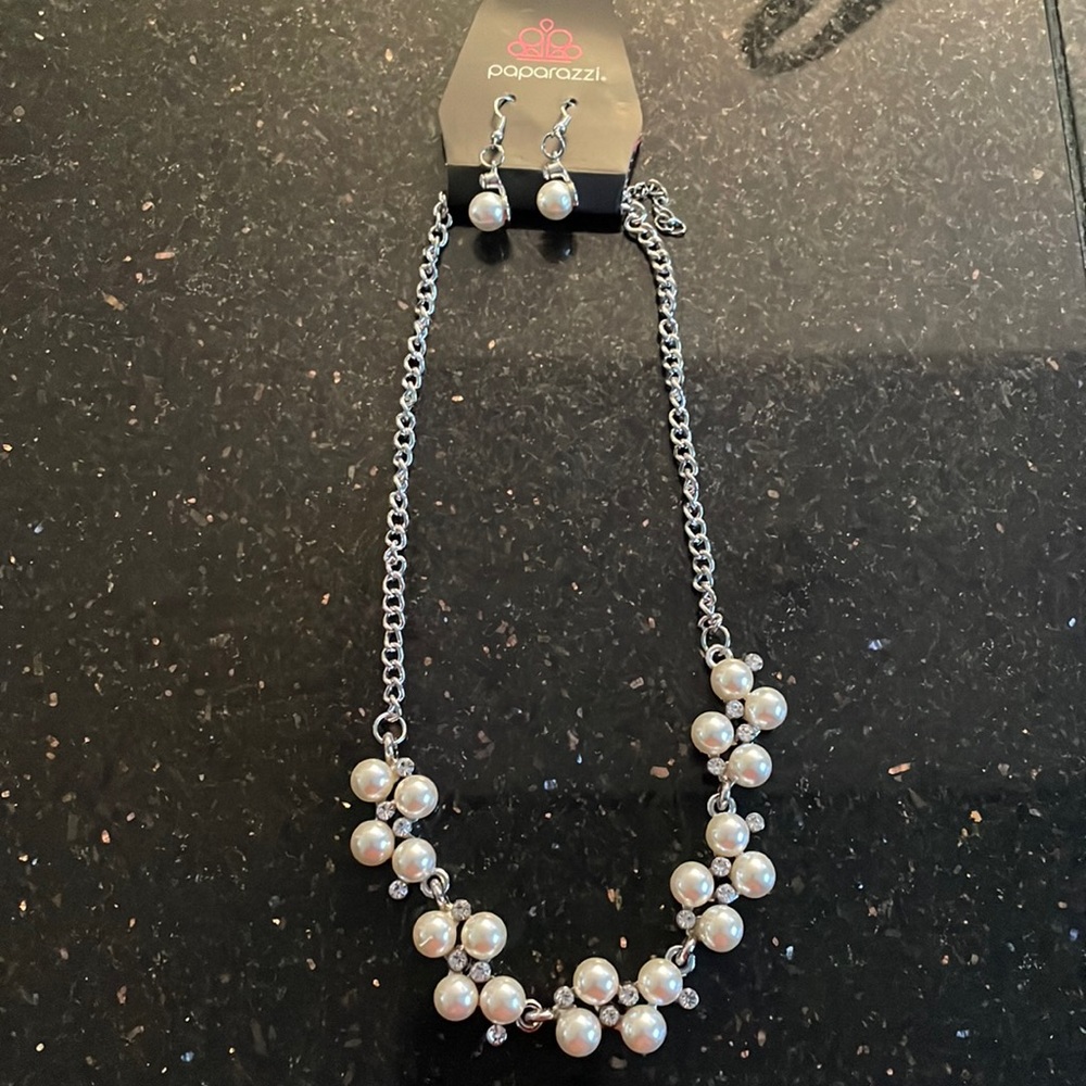 Beautiful pearl necklace and earrings set